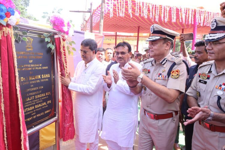 CM lays foundation for Rs 530 Crore project for water coverage in 12 towns