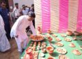 Chief Minister purchase earthen lamps and handmade items from local artisans