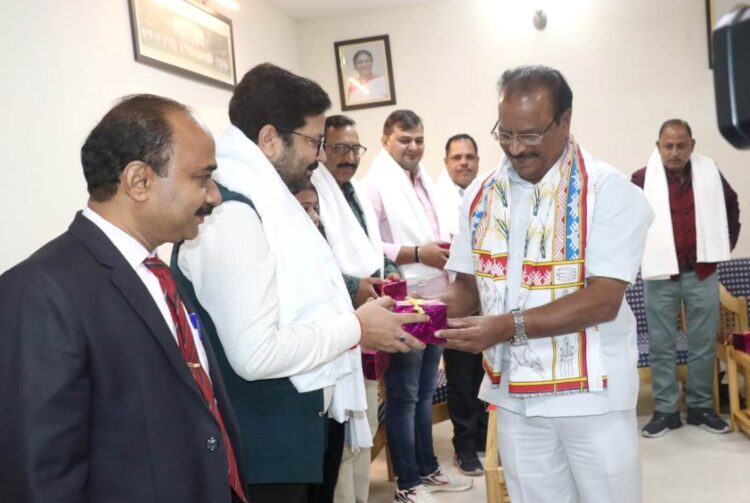 Chhattisgarh Journalist Team Meets Governor During Tripura Press Tour