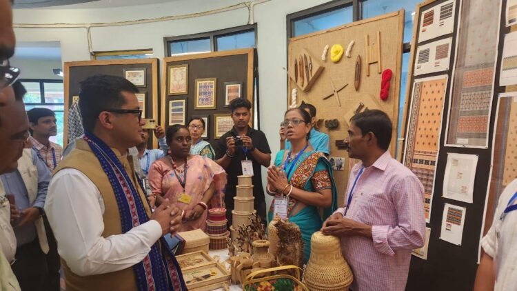 Union Minister Praises Tripura’s Handicrafts, Pledges Support for Artisans