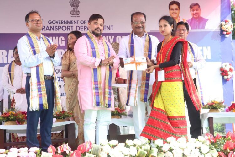 Governor attending the Closing ceremony Driving Training programme for woman