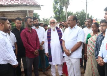 Governor Indra Sena Reddy Nallu Visits Chaturdasha Devta Temple and Kasba Kalibari Temple
