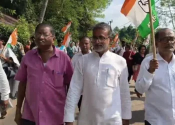 Congress organizes  solidarity march in the Mandai