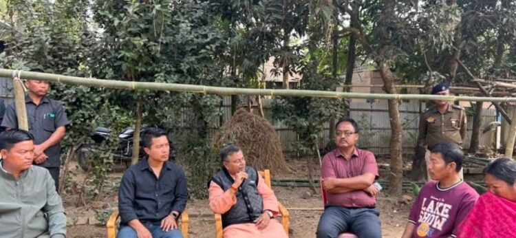 Minister visits deceased family