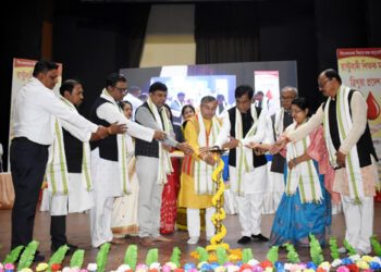 Rashtrabad Karmi Sangha and Rashtrabad Shikshak Sangha organizes blood donation camp