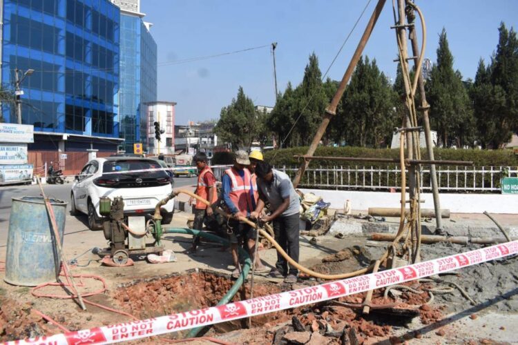 Reduce traffic bottlenecks in busy zone state government constructed a new flyover