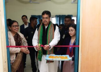 Govt strengthening health care system on priority basis: CM