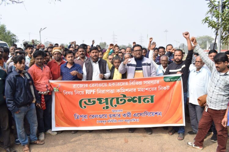 Tripura Railway Hawkers Workers Association submits deputation to RPF Commissioner