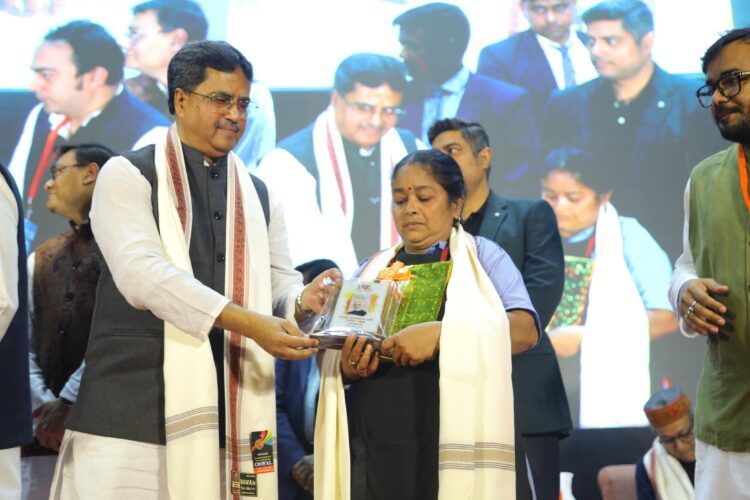 CM stresses accessibility of book on PM Modi’s speeches to inspire people