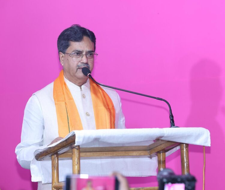 Development shouldn’t be politicized: CM