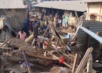 AMC Demolished illegally constructed roads and temporary shops