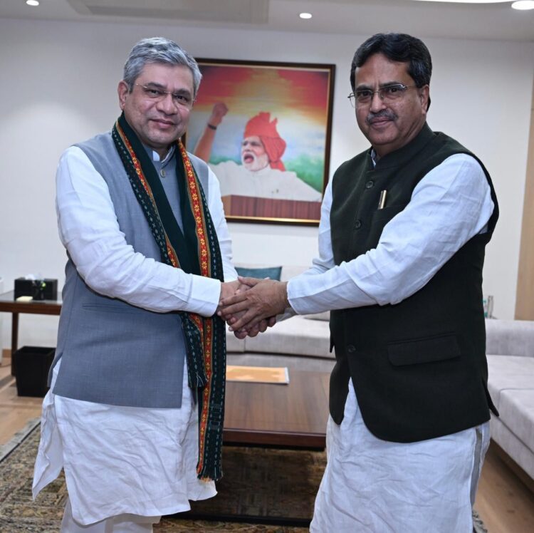 CM urges for Vande Bharat, new railway tracks in Industrial Estate