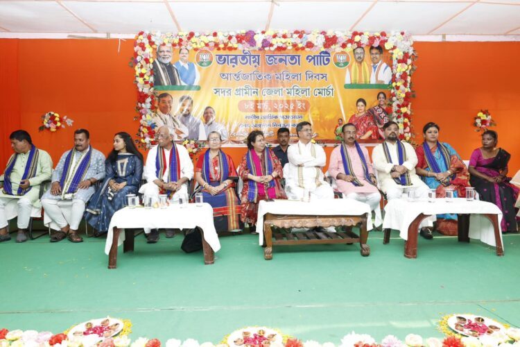 Nari Shakti is foundation of Viksit Bharat: CM