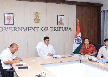 CM chairs meeting with Union Minister Jyotiraditya Scindia