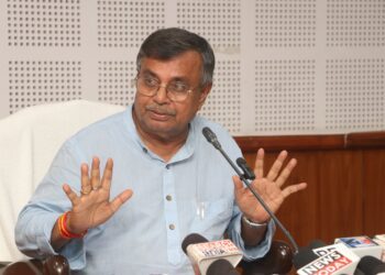 Minister Ratan Lal Nath Urges Fight Against Drug Abuse Through Yoga at Neermahal Yoga Day Celebration