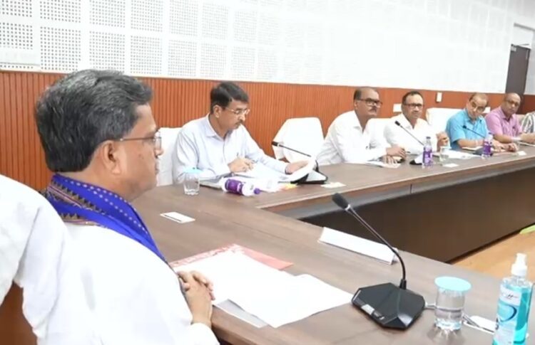 CM Manik Saha Chairs Review Meeting at Agartala Dental College, Stresses on Reputation Building