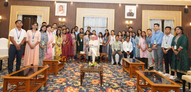 Governor Encourages Innovation and Sustainability in Agriculture