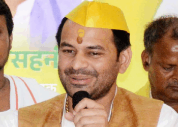 Tej Pratap Targets Rahul, Tejashwi; Credits Lalu for Clout