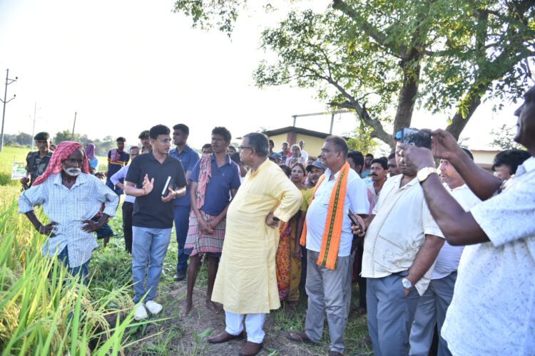 Agriculture Minister urged farmers to opt for insurance of land