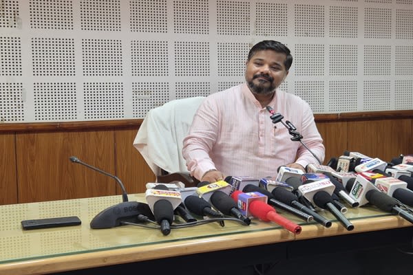 Tripura Cabinet Rolls Out Scheme for Girls’ Empowerment, Women