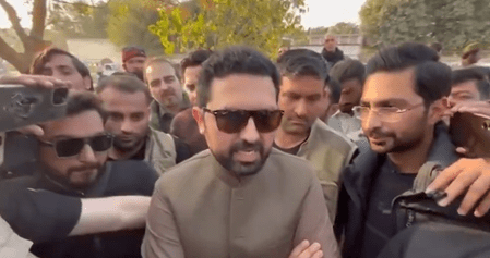 PTI CM warns of ‘last option’ after meeting denied with Khan