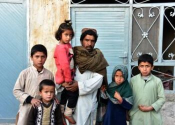 16,000 Afghan refugees expelled from Iran and Pakistan in a day