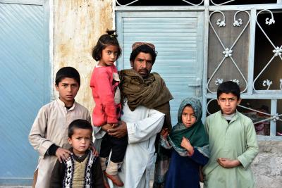 16,000 Afghan refugees expelled from Iran and Pakistan in a day