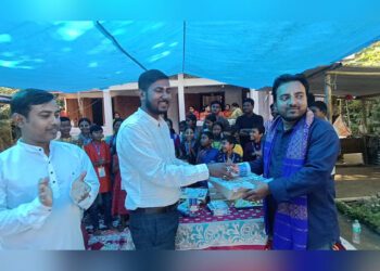 Teachers Uplift Underprivileged Kids in Dharmanagar with Meals, Lessons