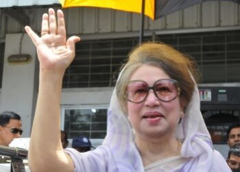 Khaleda Zia to Fly to London for Urgent Advanced Treatment