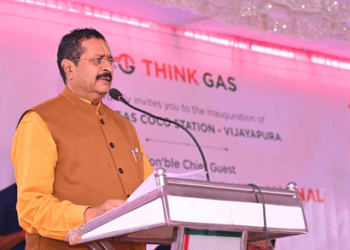 Yatnal Alleges Secret Talks Between Shivakumar, BJP Leaders for Karnataka Govt Formation