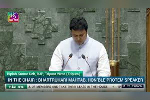 Biplab Kumar Deb Urges Centre to Start International Flight Services from MBB Airport, Agartala