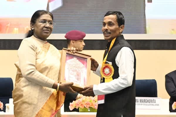 Tripura Artisan Ranjit Das Wins President’s Award for Bamboo Craftsmanship