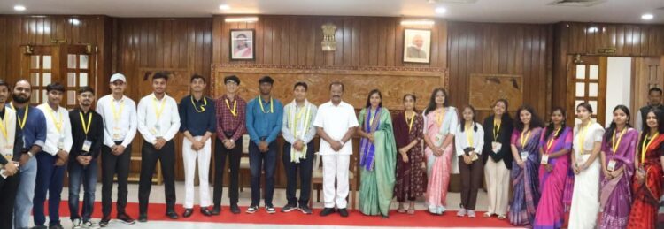 Ashtalakshmi Darshan students meet Tripura Governor