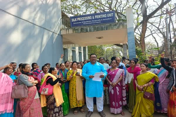 Tripura Silk Workers Demand Wage Hike, DA Restoration