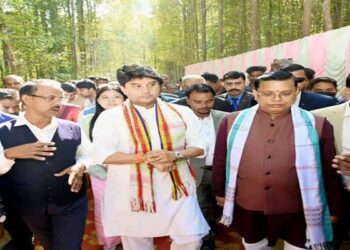 Scindia tours North Tripura, supports agarwood sector