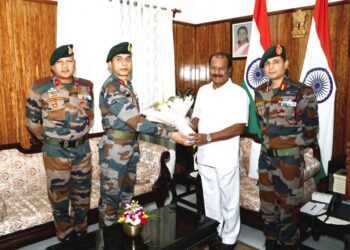 Maj Gen Bhinder meets Telangana Governor