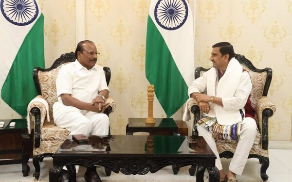 Tokhan Sahu pays courtesy visit to Tripura Governor