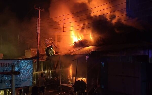 Shops Burn in Late-Night Fire at Teliamura Market