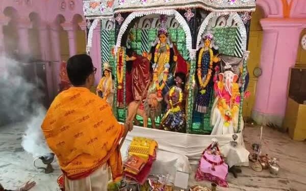 Durga Bari hosts grand Saptami Puja for Basanti fest