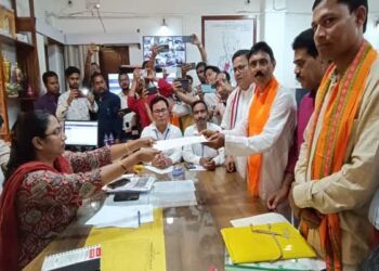 Jahar Chakraborty files nomination; BJP shows strength