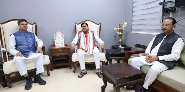 Tiwari reviews TTAADC poll strategy with CM, BJP chief