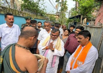 Ratan Lal Nath holds door-to-door campaign in Dharmanagar