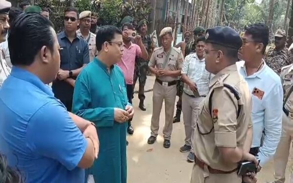 Minister appeals for peace, safe return of displaced workers