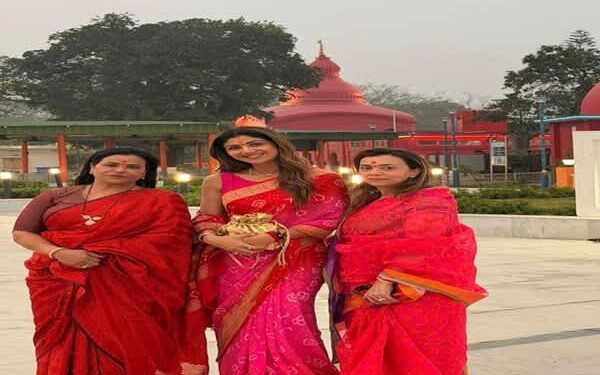 Shilpa Shetty’s Temple Sojourn Inspires Many
