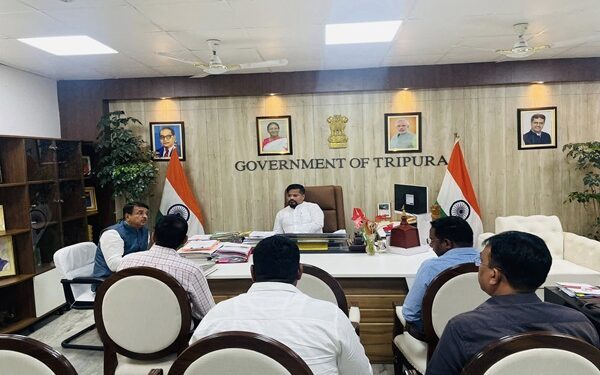 Transport Minister Urges Speed on NH-8 Project