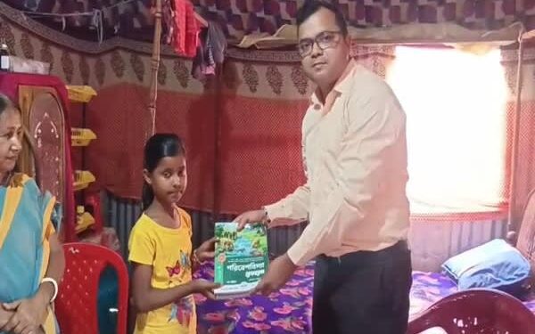 DM Reaches Out to Bereaved Family in West Tripura