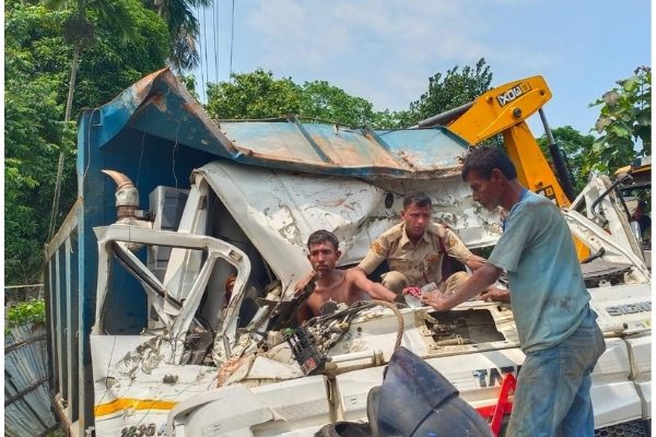 Driver Trapped for Hours After Ambassa Dumper Crash