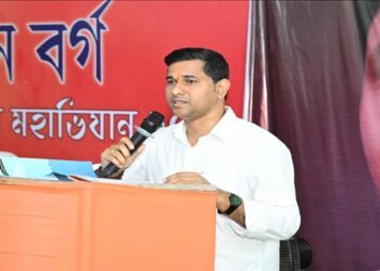 Das Urges Workers to Serve Marginalised Sections