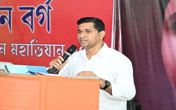 Das Urges Workers to Serve Marginalised Sections