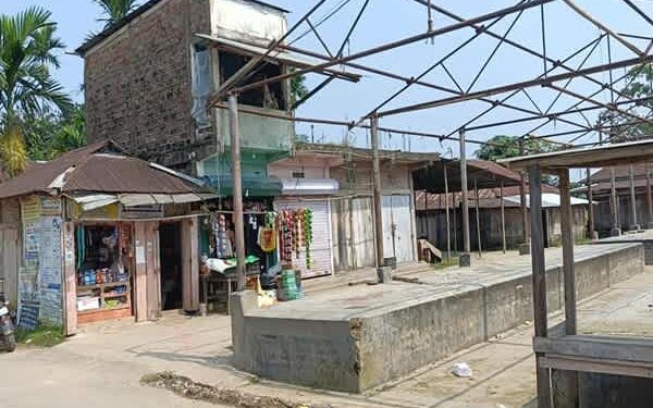 Locals Demand Inquiry Into Jalabazar Shed Demolition
